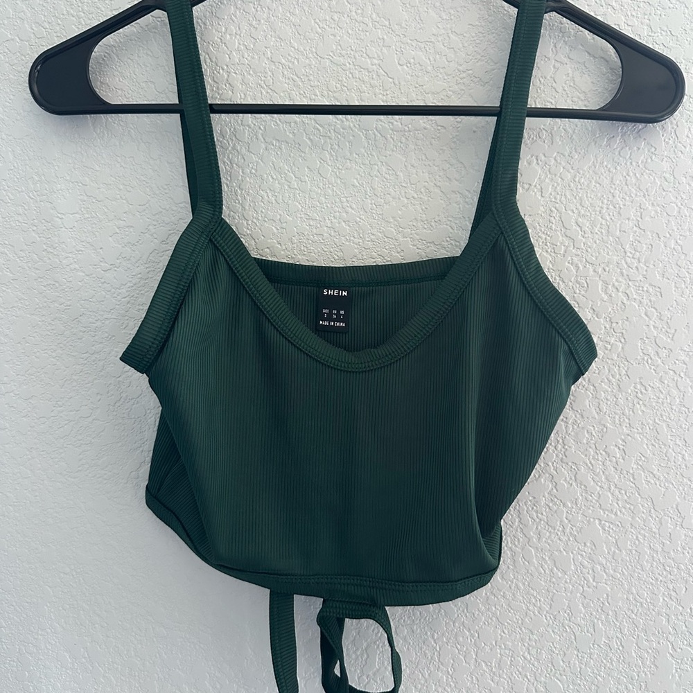 SHEIN Green Ribbed Crop Top